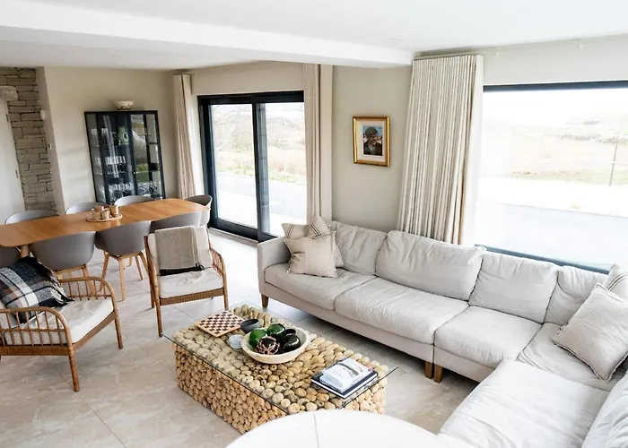 Parkmore House دانفاناغي